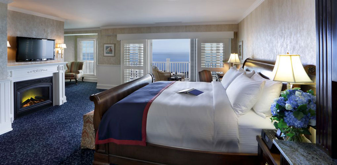 Madison Beach Hotel Suite Room